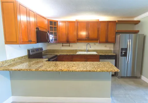 4225 TURNBERRY CIRCLE #7