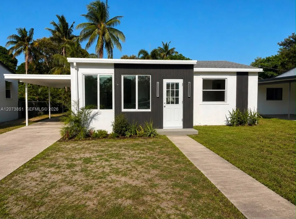 825 S 28th Ave Hollywood, FL 33020