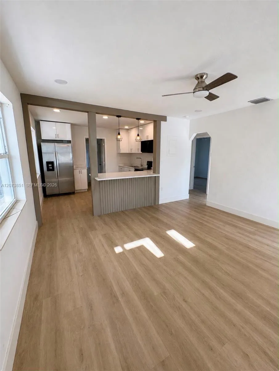 825 S 28th Ave Hollywood, FL 33020