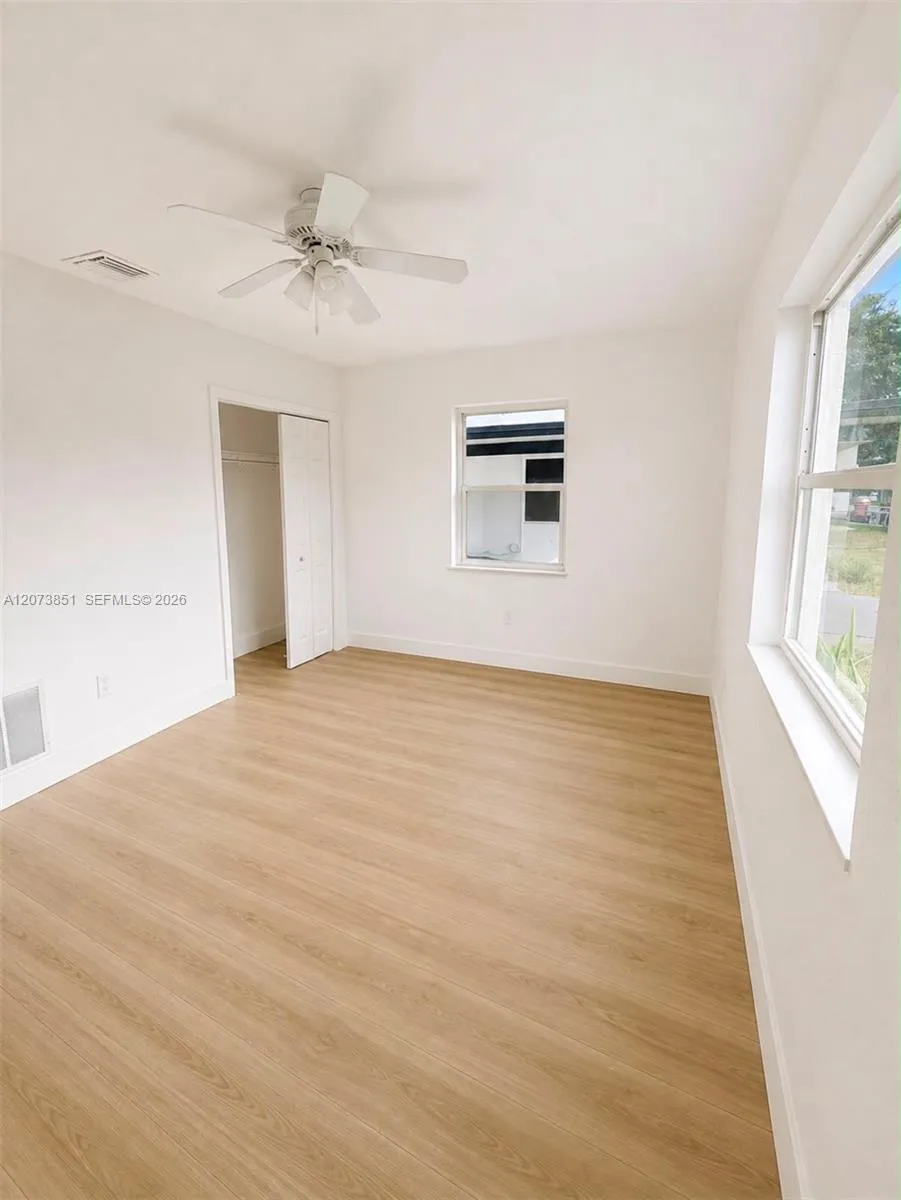 825 S 28th Ave Hollywood, FL 33020