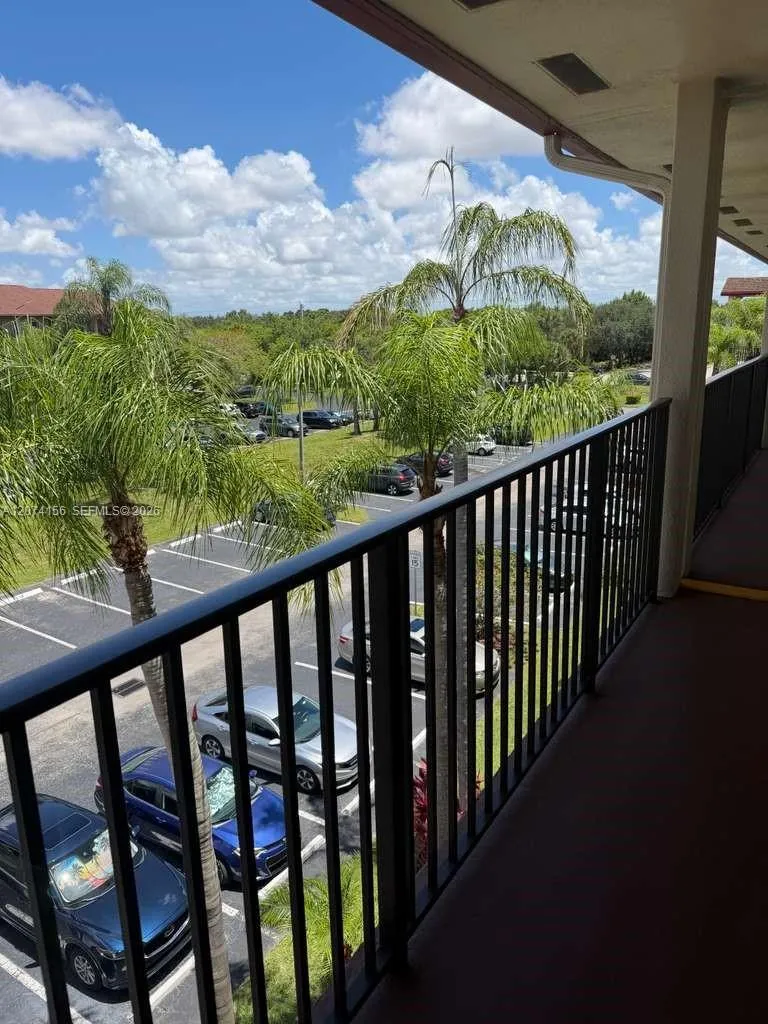 1600 SW 127th Way #401C Pembroke Pines, FL 33027