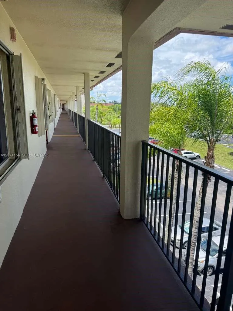 1600 SW 127th Way #401C Pembroke Pines, FL 33027