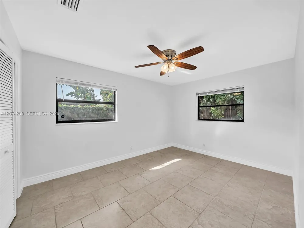 10251 NW 39th Ct Coral Springs, FL 33065