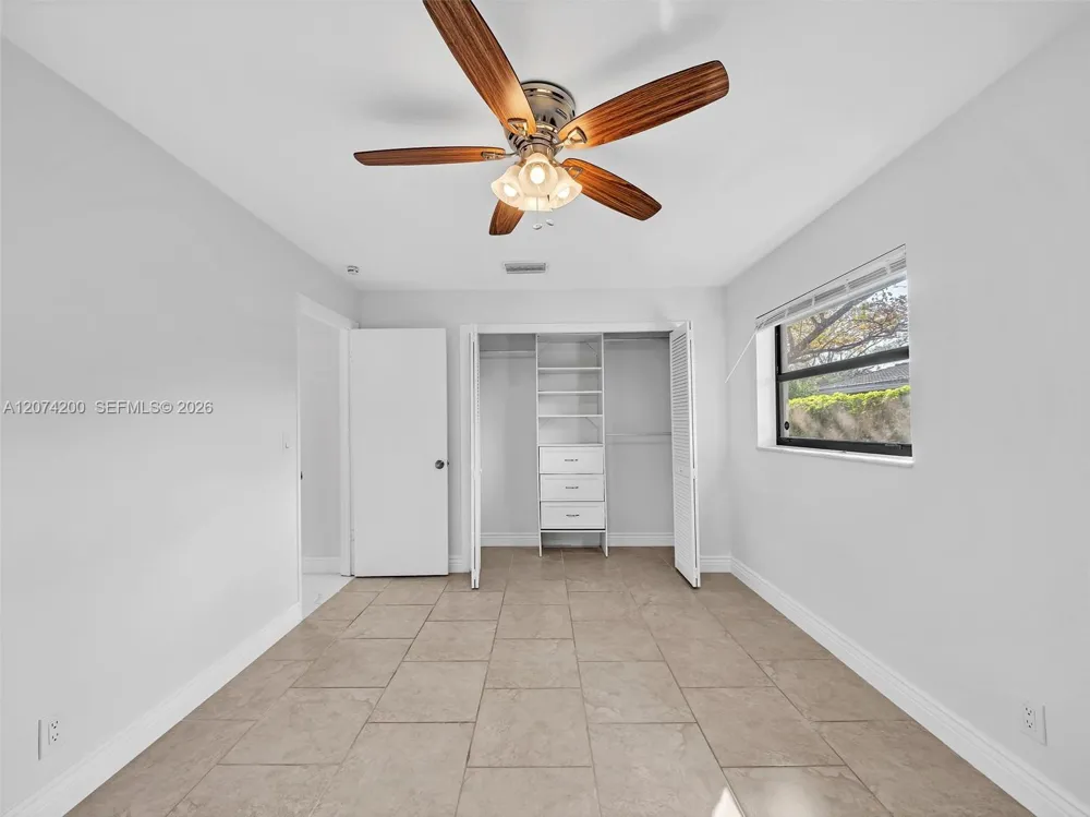 10251 NW 39th Ct Coral Springs, FL 33065