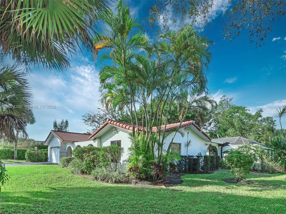 10251 NW 39th Ct Coral Springs, FL 33065