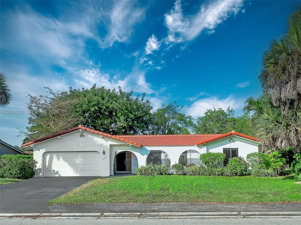 10251 NW 39th Ct Coral Springs, FL 33065