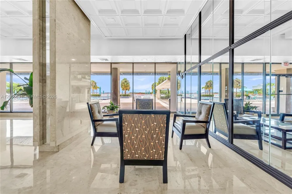 300 Bayview Dr #214 Sunny Isles Beach, FL 33160