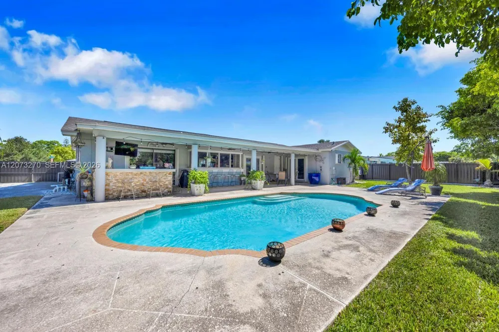 8144 SW 205th Ter Cutler Bay, FL 33189
