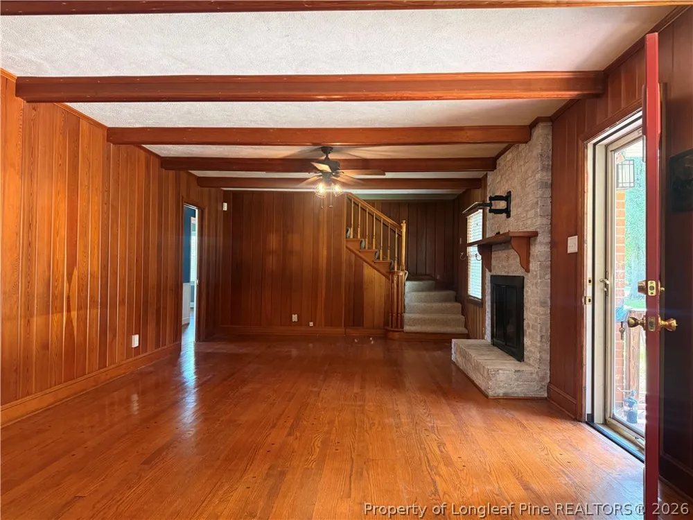 516 E 2nd Avenue Red Springs, NC 28377
