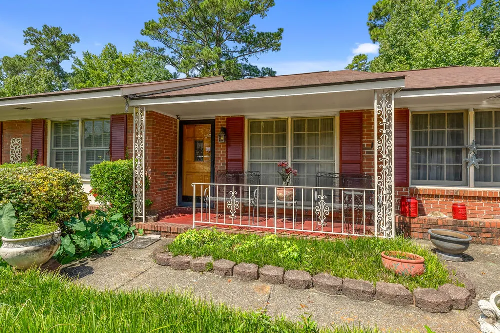 2121 Burnside Drive Columbus, GA 31907