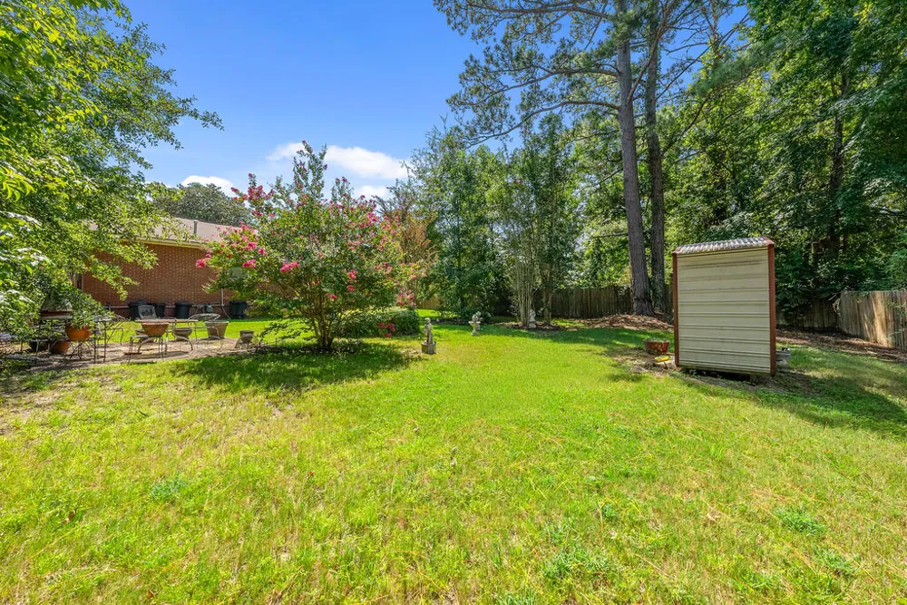 2121 Burnside Drive Columbus, GA 31907