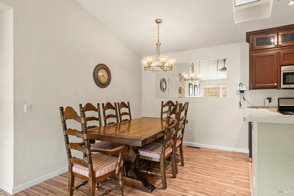 102 Pinewood Court Cotati, CA 94931
