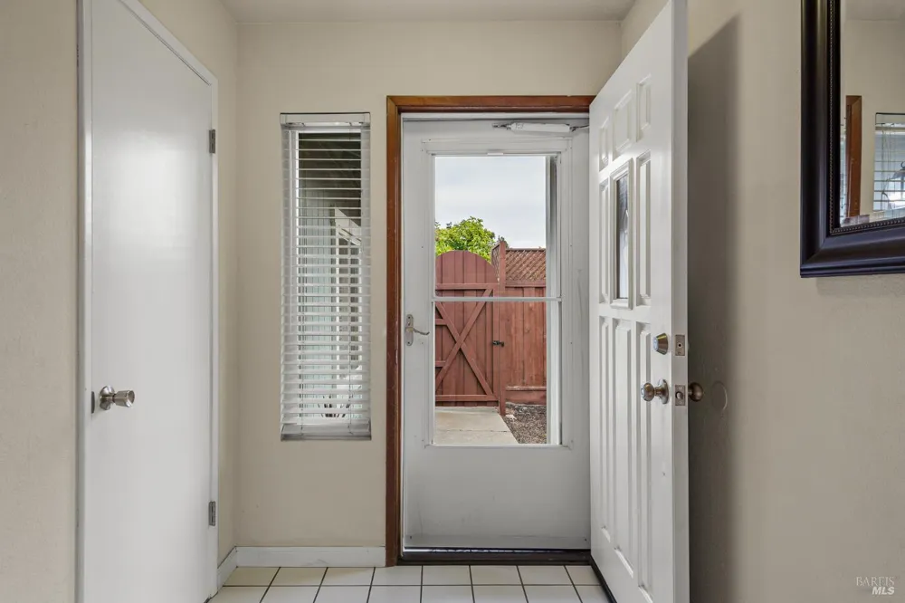 102 Pinewood Court Cotati, CA 94931