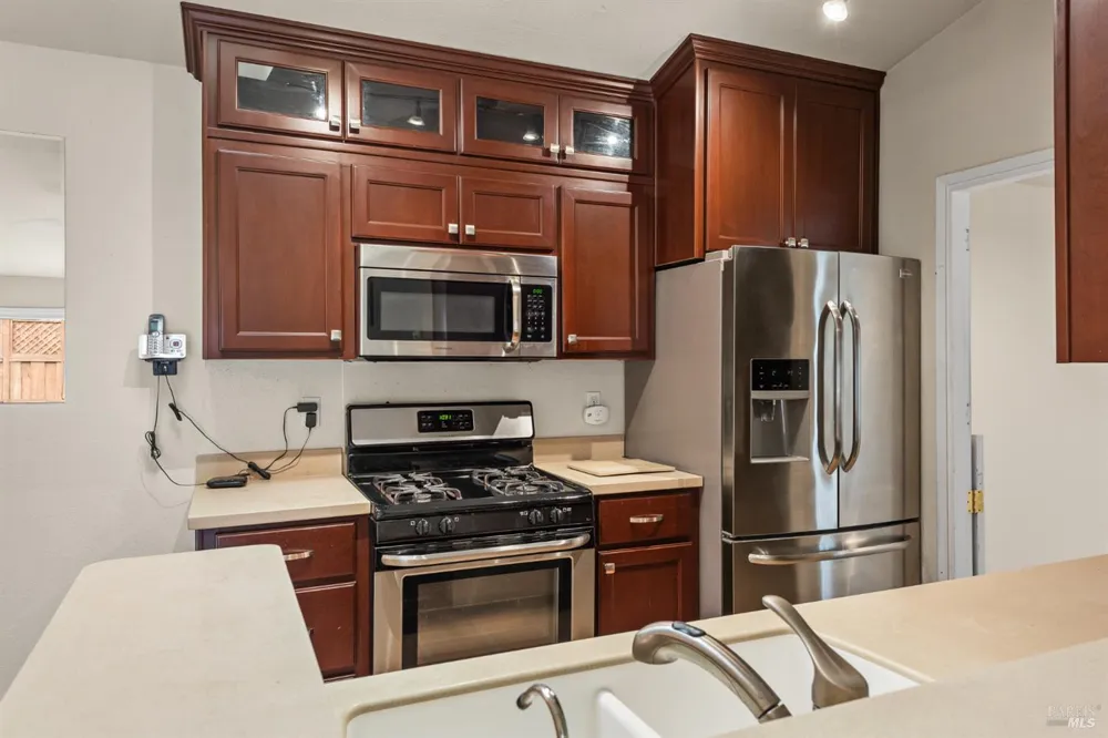 102 Pinewood Court Cotati, CA 94931