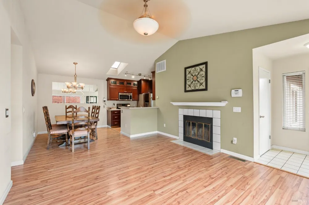 102 Pinewood Court Cotati, CA 94931