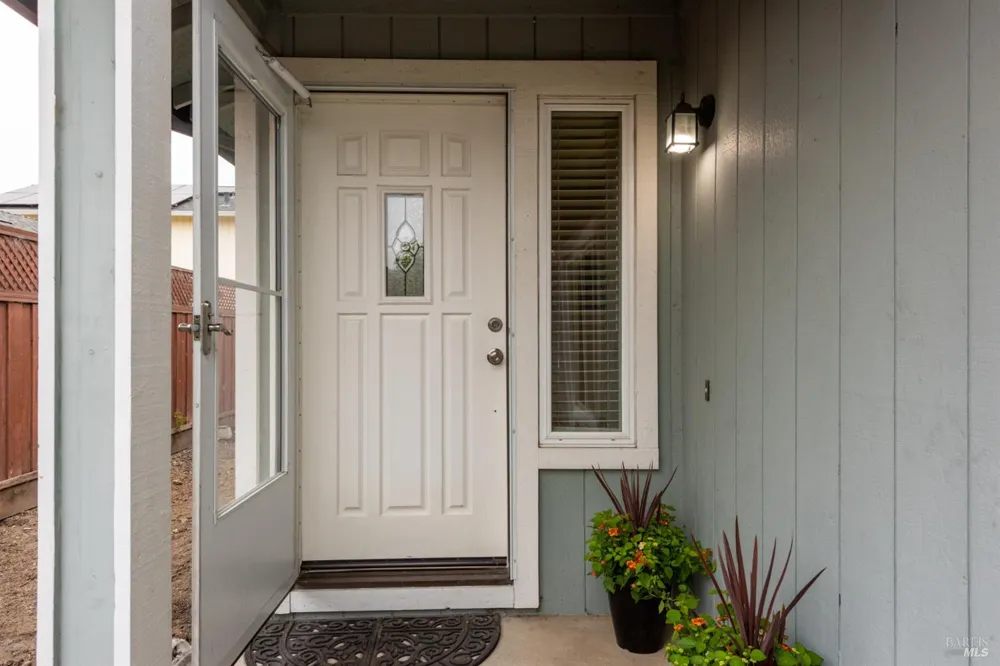 102 Pinewood Court Cotati, CA 94931