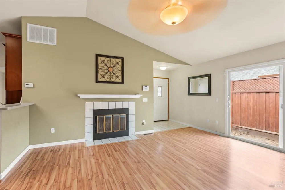 102 Pinewood Court Cotati, CA 94931