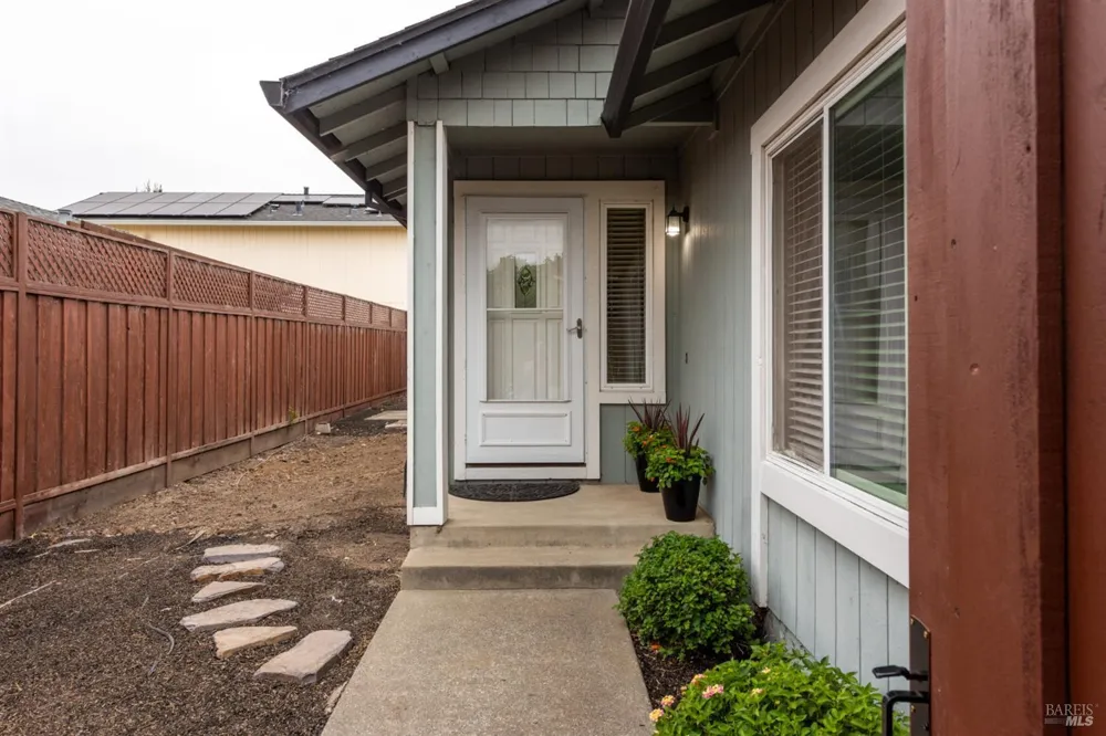 102 Pinewood Court Cotati, CA 94931