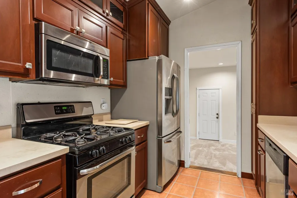 102 Pinewood Court Cotati, CA 94931