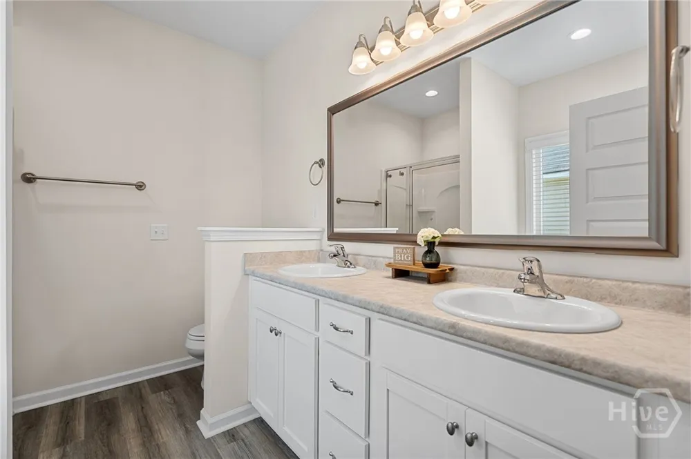 70 Glendale Lane Hinesville, GA 31313