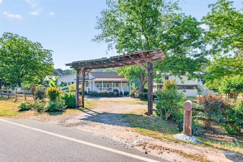 1380 Dunlap Road Winterville, GA 30683