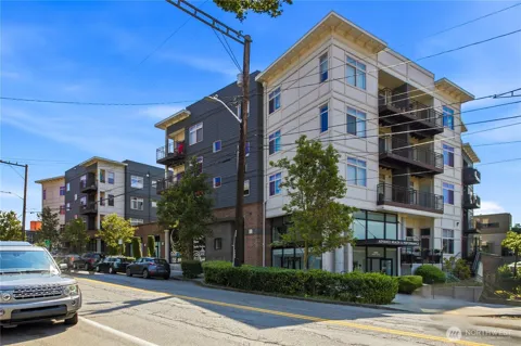 3333 Wallingford Avenue #410