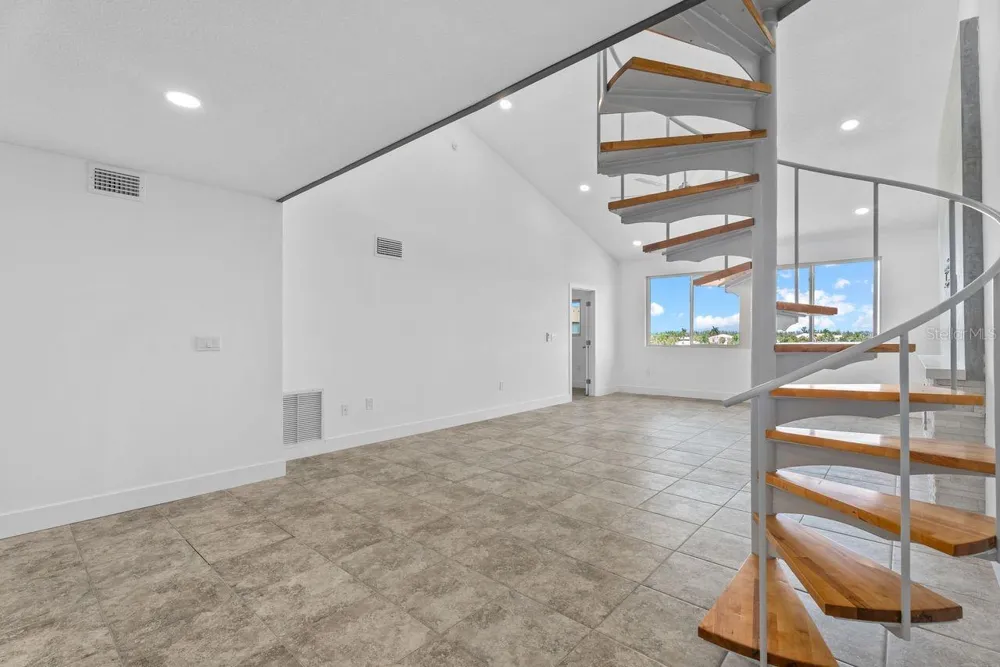 9604 CORTEZ ROAD W #233 Bradenton, FL 34210