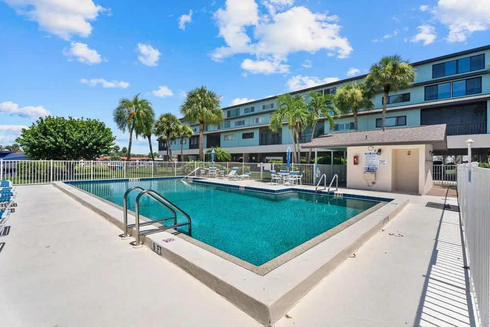 9604 CORTEZ ROAD W #233 Bradenton, FL 34210