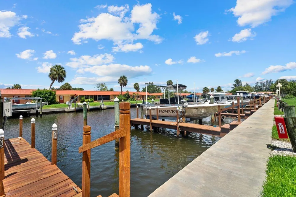 9604 CORTEZ ROAD W #233 Bradenton, FL 34210