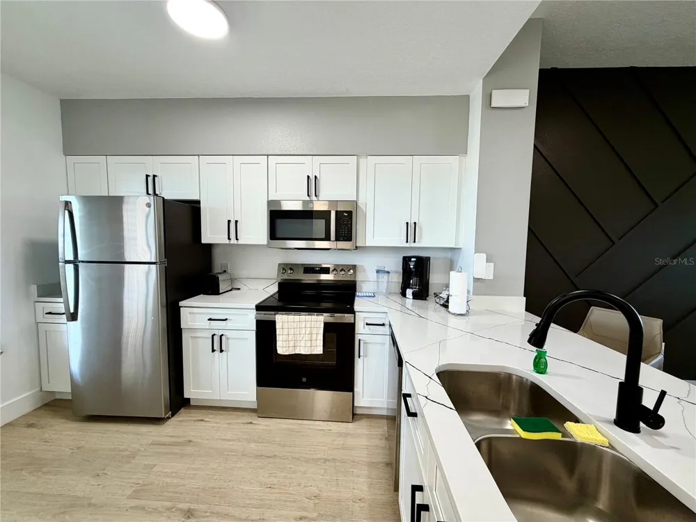 8801 WORLDQUEST BOULEVARD #4506 Orlando, FL 32821