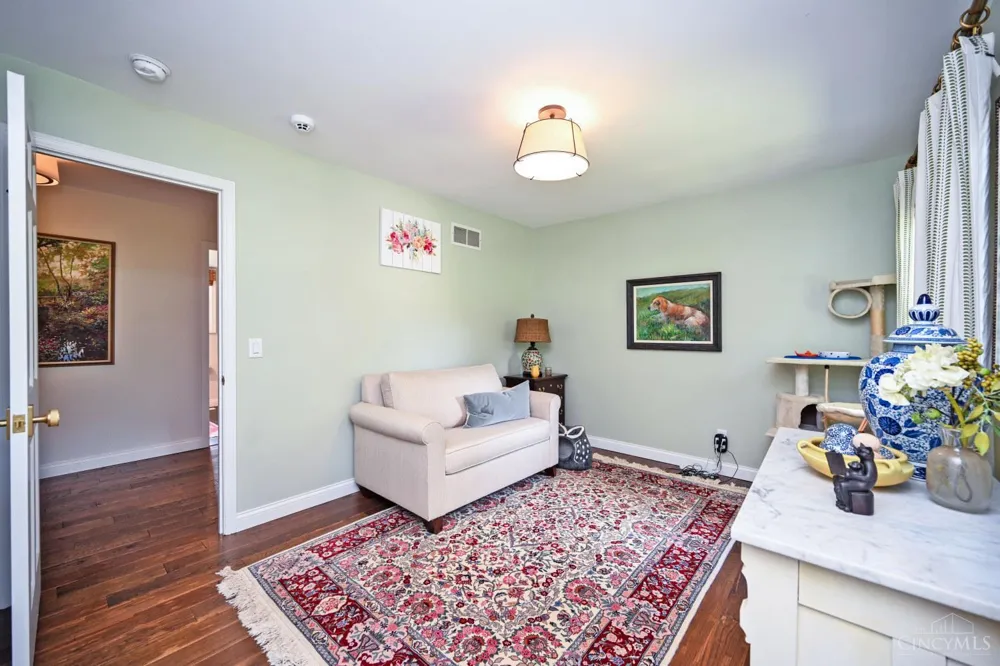 7711 Stonehenge Drive Montgomery, OH 45242