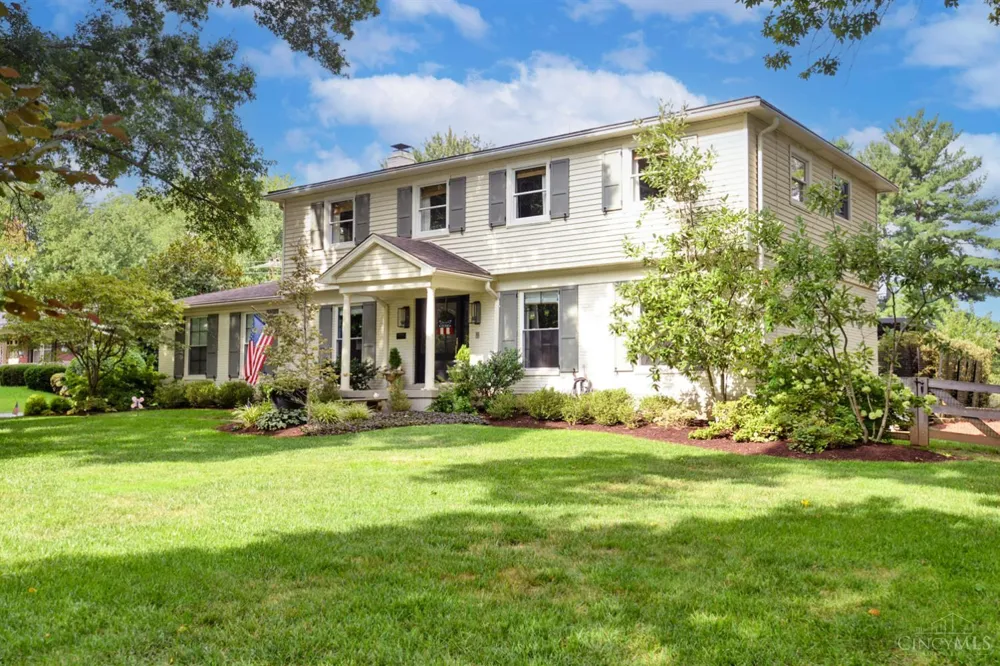7711 Stonehenge Drive Montgomery, OH 45242