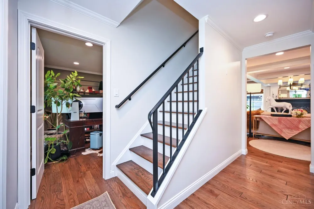 7711 Stonehenge Drive Montgomery, OH 45242