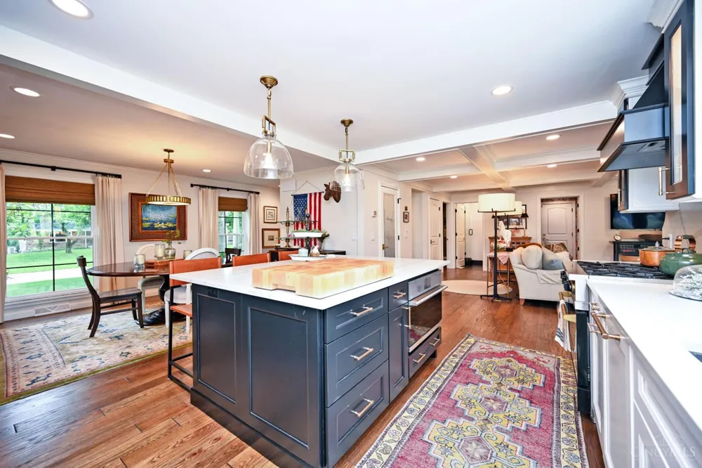 7711 Stonehenge Drive Montgomery, OH 45242