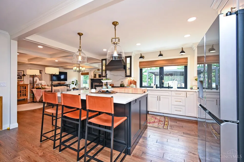 7711 Stonehenge Drive Montgomery, OH 45242