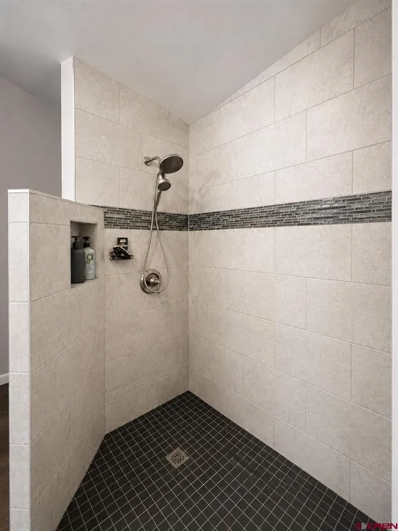 21260 Ivanhoe Road Austin, CO 81410