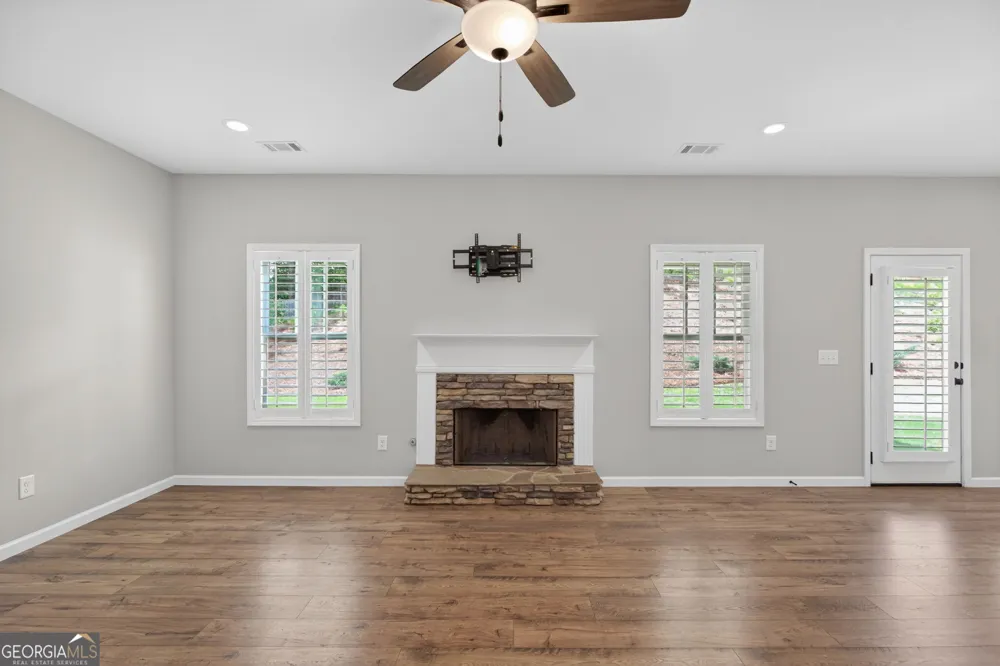 439 Northstar DR Villa Rica, GA 30180