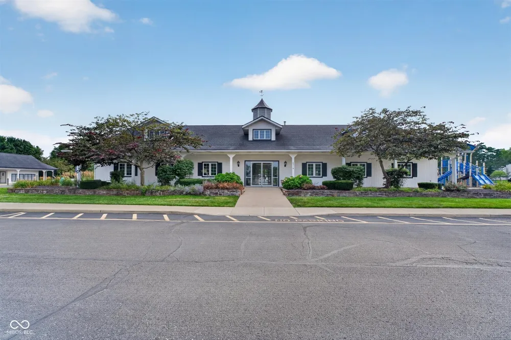 6538 Stafford Trace Zionsville, IN 46077