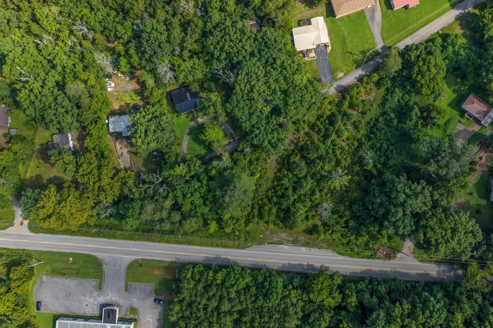 4065 Cummings Highway Chattanooga, TN 37419