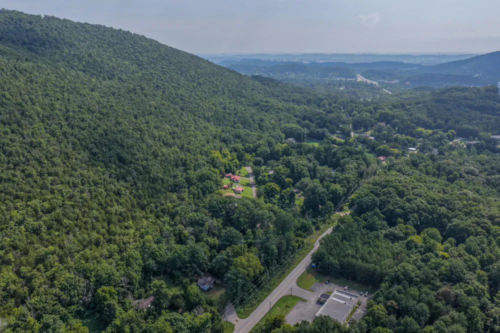 4065 Cummings Highway Chattanooga, TN 37419
