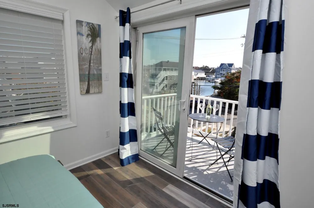104 N Dudley Ave Ventnor Heights, NJ 08406
