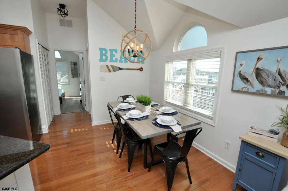 104 N Dudley Ave Ventnor Heights, NJ 08406