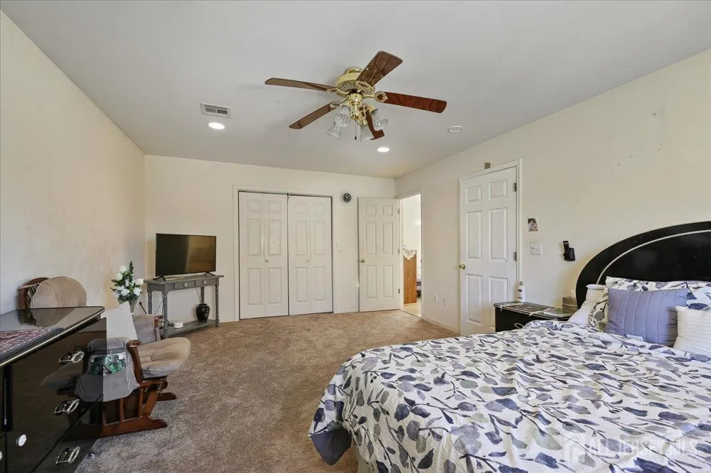 439 Fairview Avenue Colonia, NJ 07067