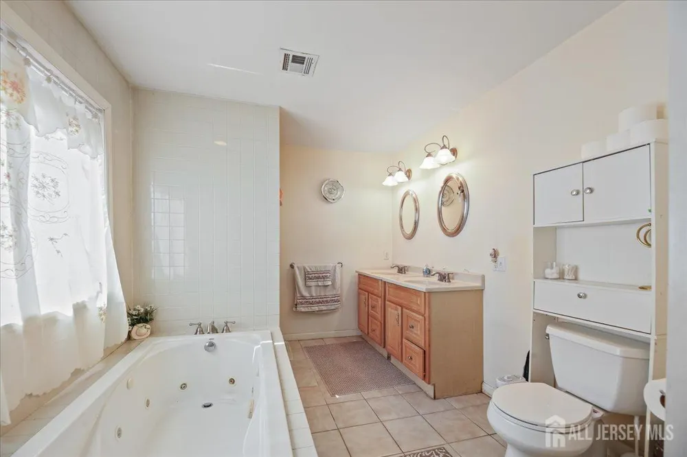 439 Fairview Avenue Colonia, NJ 07067