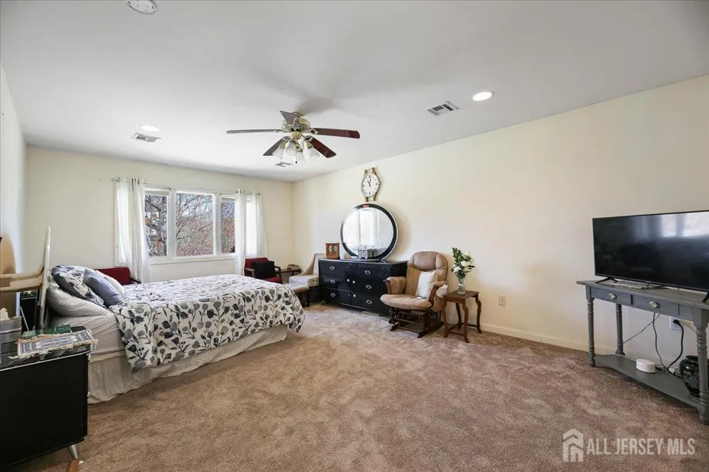 439 Fairview Avenue Colonia, NJ 07067