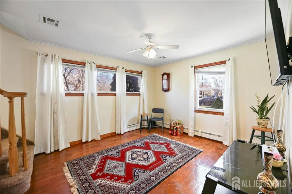 439 Fairview Avenue Colonia, NJ 07067