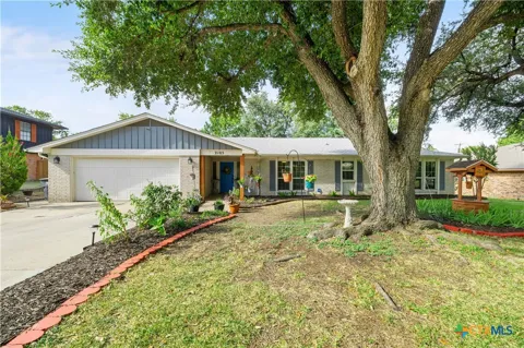 2105 Forest Trail