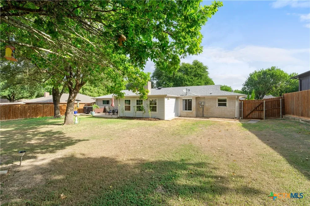 2105 Forest Trail Temple, TX 76502