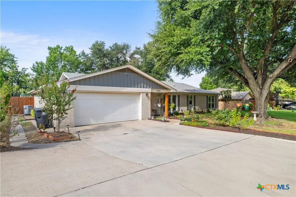2105 Forest Trail Temple, TX 76502