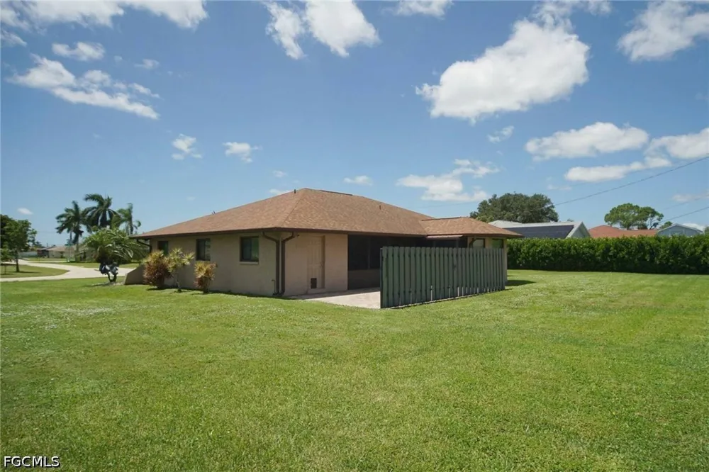 SE 26th Terrace Cape Coral, FL 33904